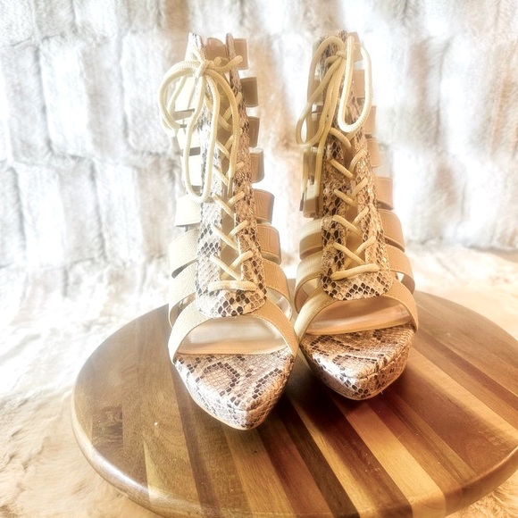 Cape Robbin Nude Open Toe Snake Print 5" Chunky Heel - Picture 6 of 12